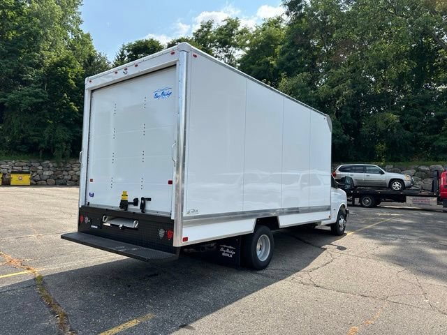 2026 Chevrolet EXPRESS 3500