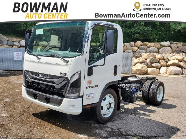 Photo of 2025 Isuzu NPR XD