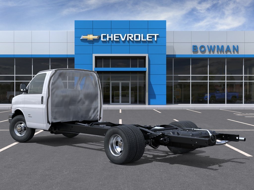 2026 Chevrolet EXPRESS 3500
