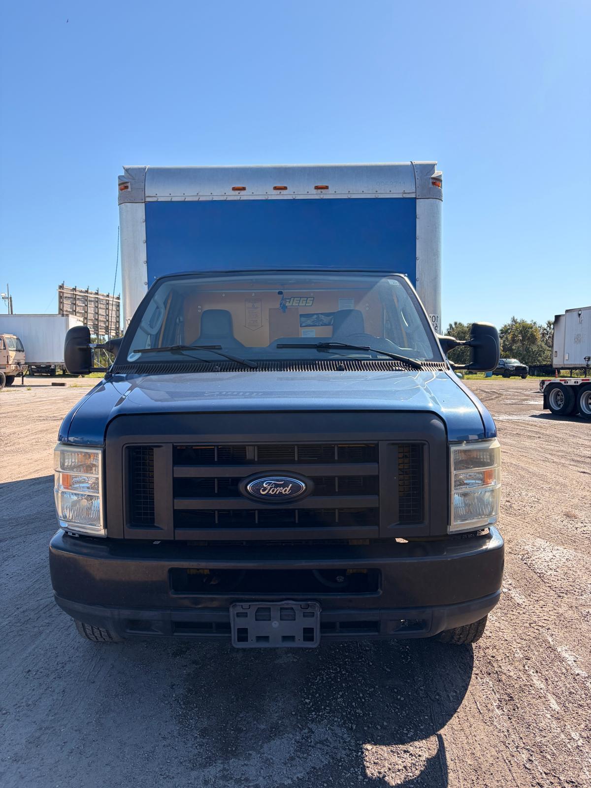 Photo of a 2012 Ford E350