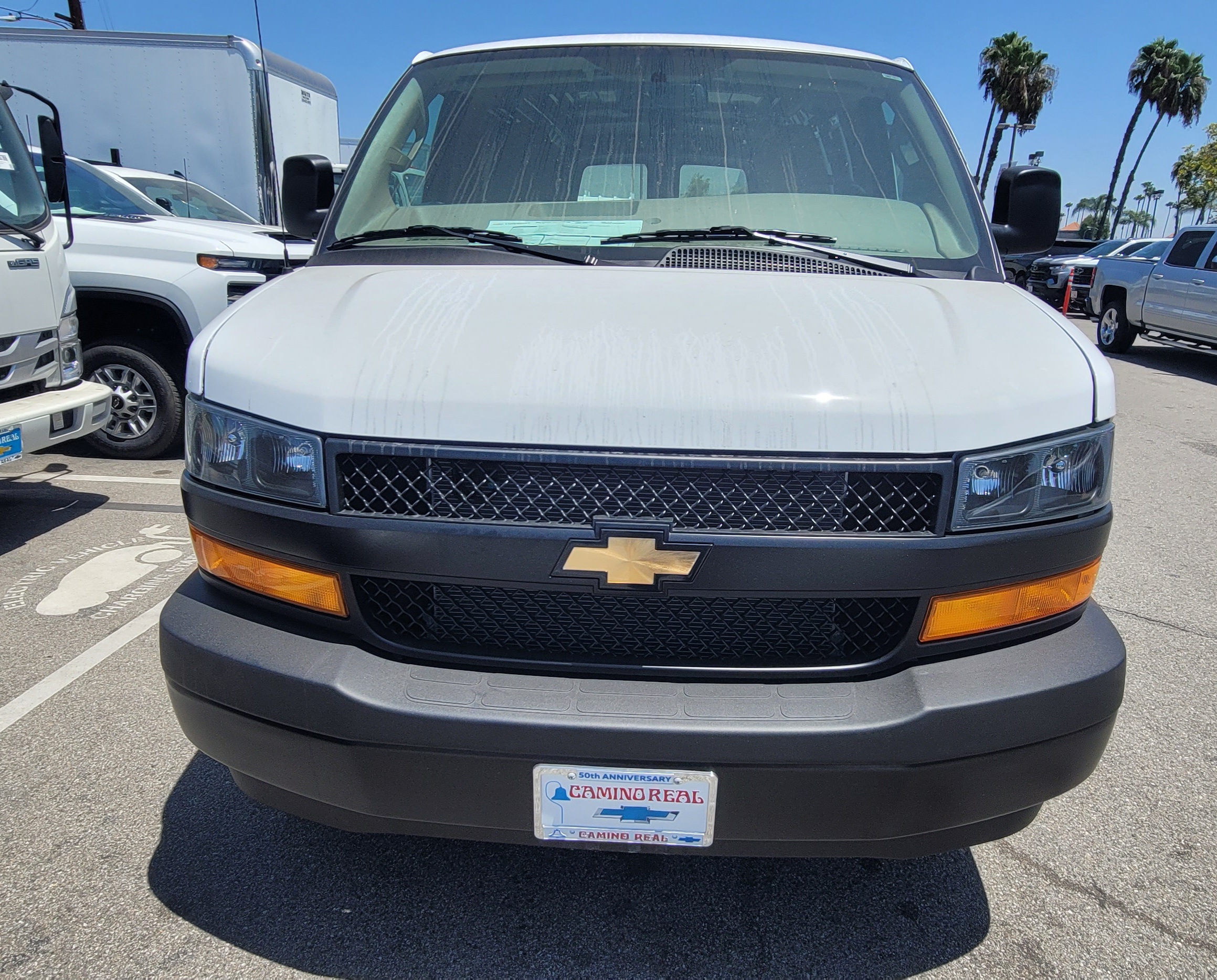 2026 Chevrolet Express G2500