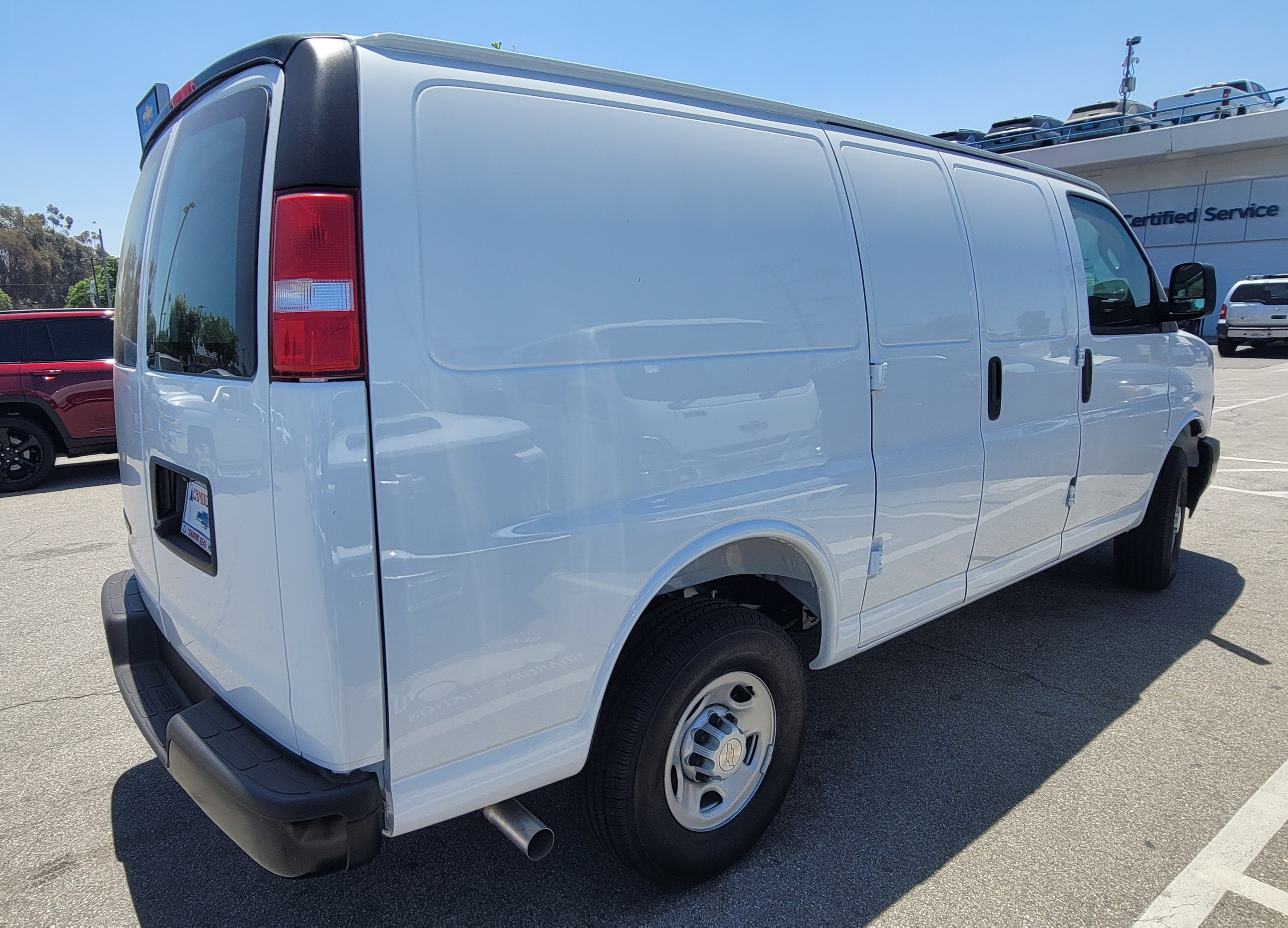 2026 Chevrolet Express G2500