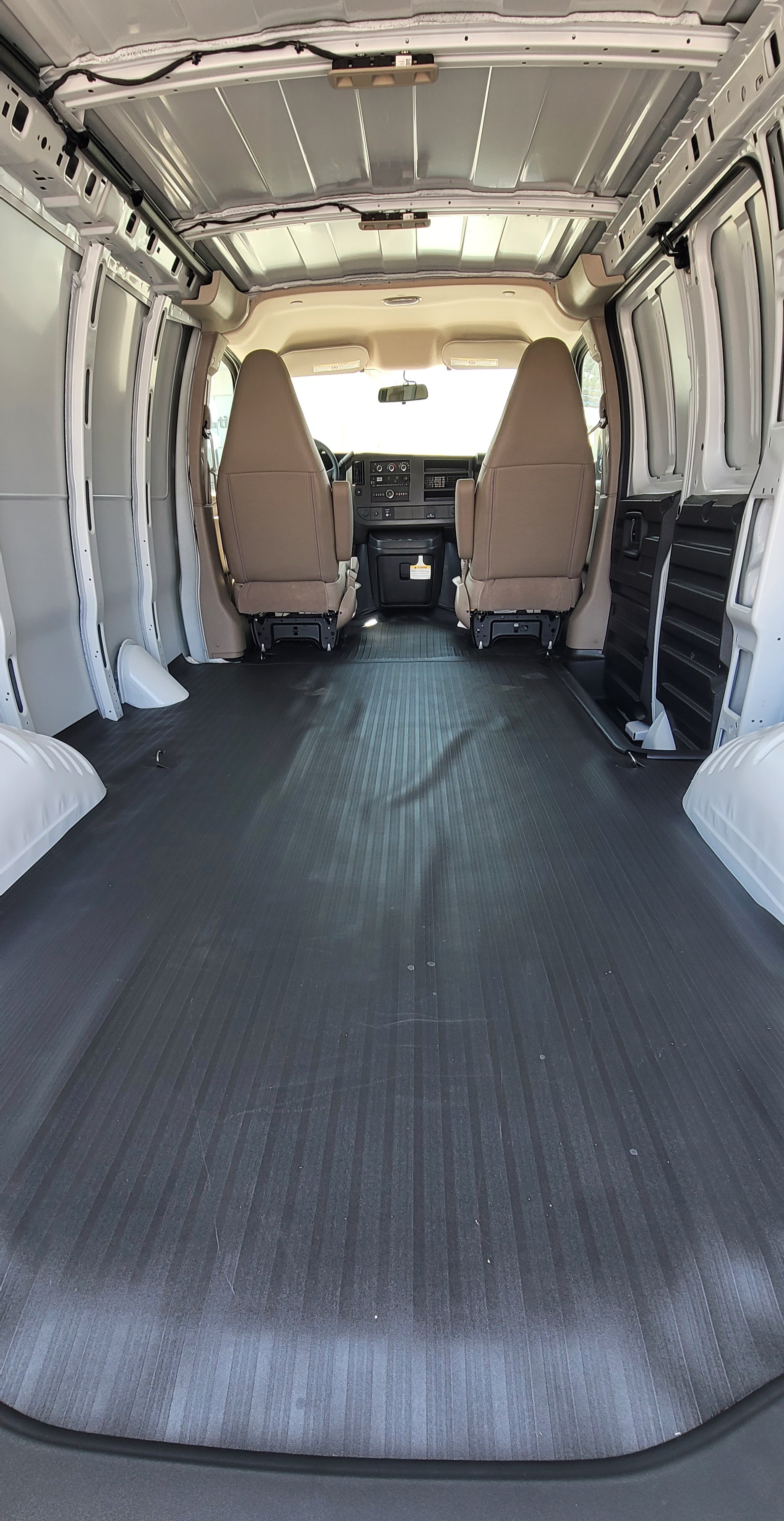 2026 Chevrolet Express G2500