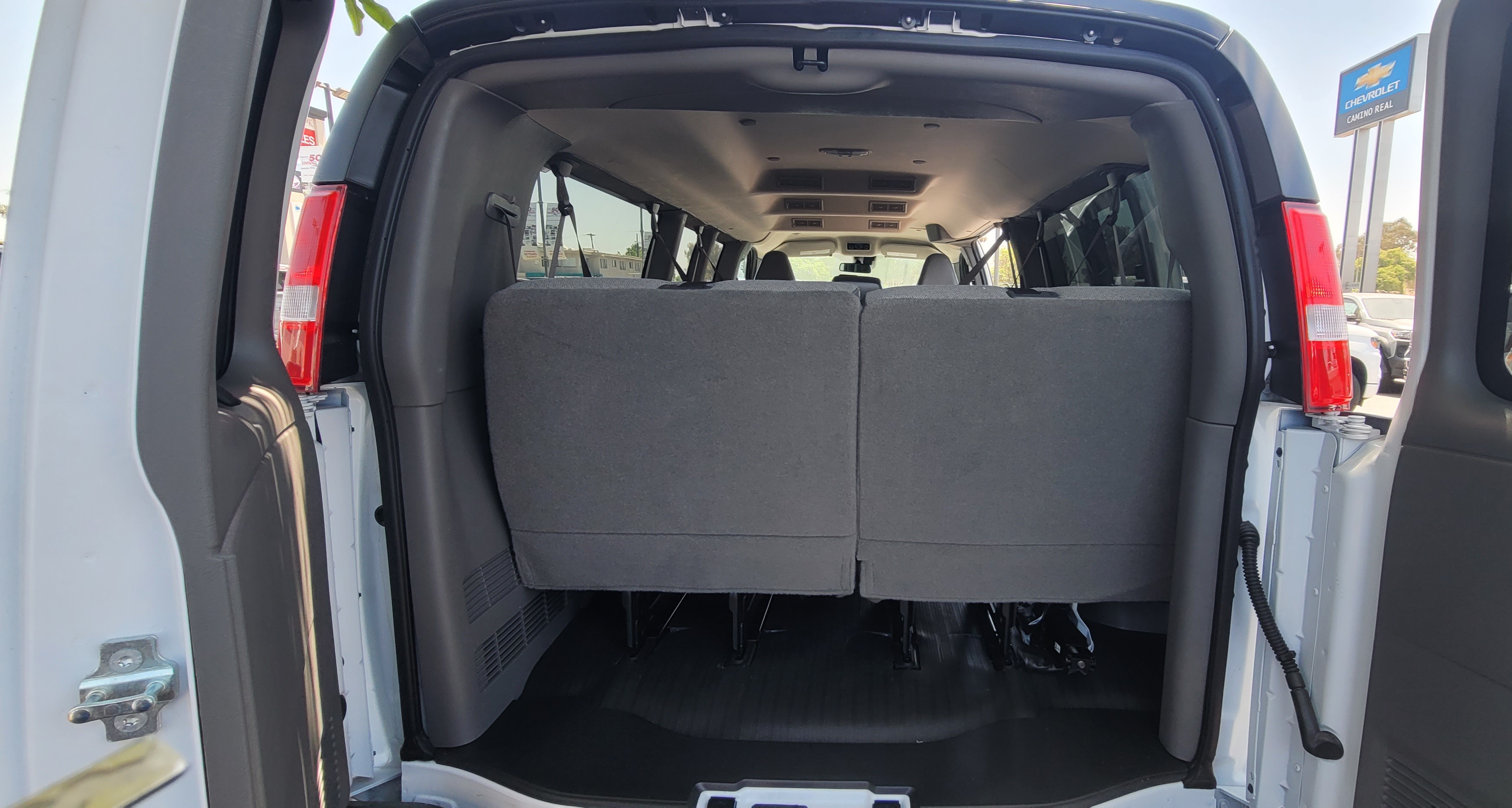 2026 Chevrolet Express G3500