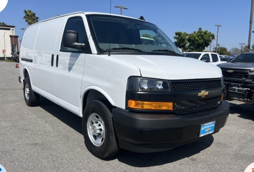 2025 Chevrolet Express G2500