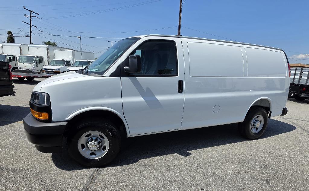 2026 Chevrolet EXPRESS G2500