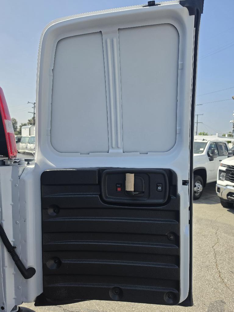 2026 Chevrolet EXPRESS G2500