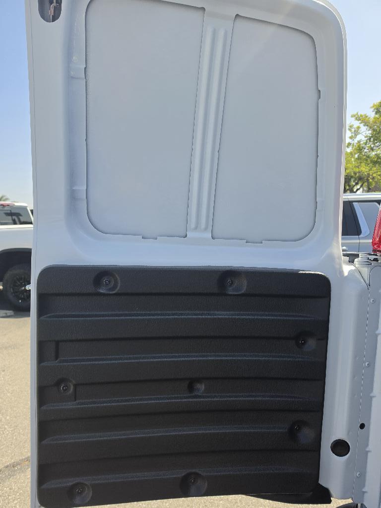 2026 Chevrolet EXPRESS G2500
