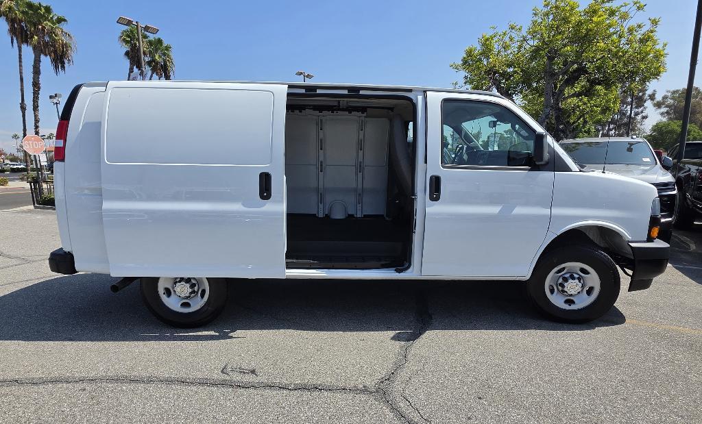 2026 Chevrolet EXPRESS G2500