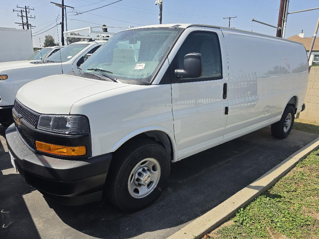 2026 Chevrolet Express G3500