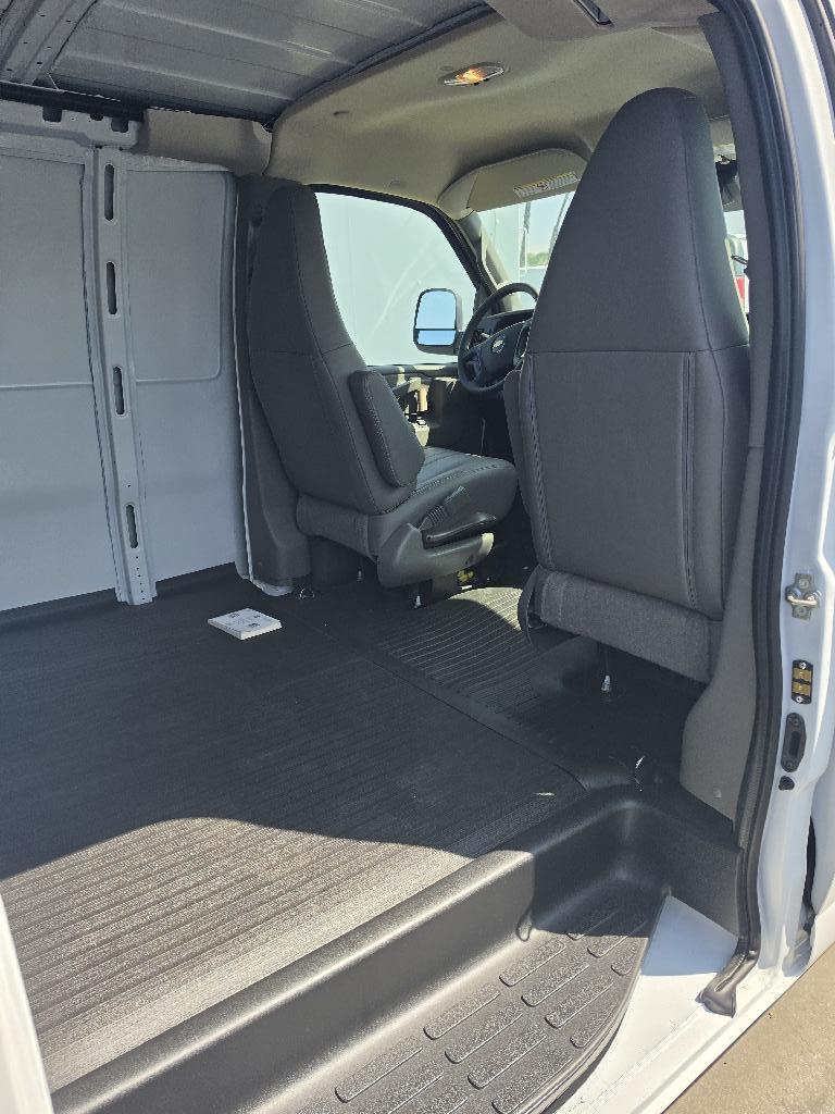 2026 Chevrolet EXPRESS G3500