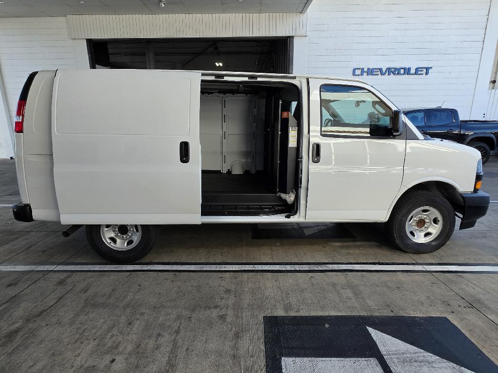 2026 Chevrolet EXPRESS G2500