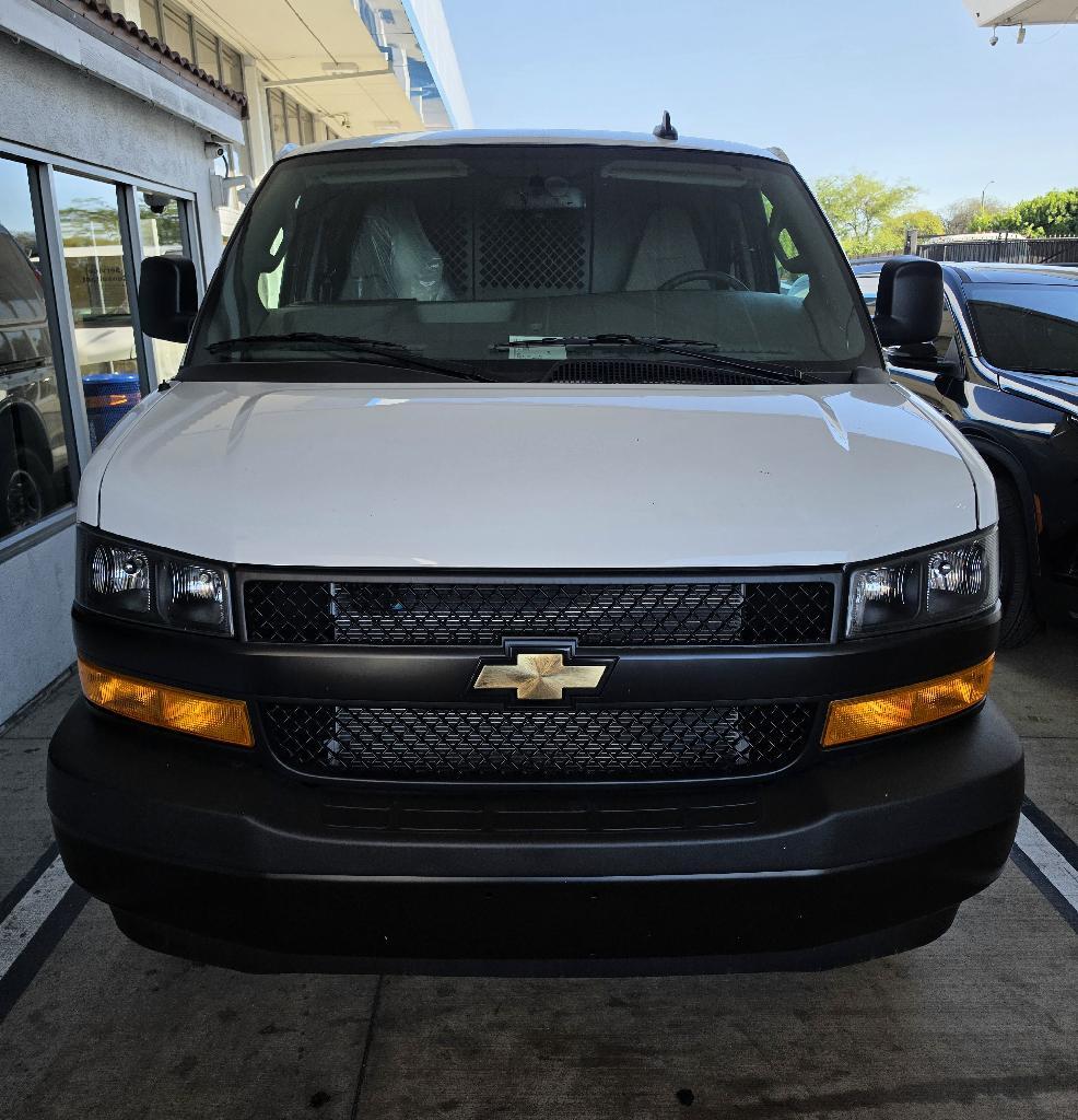 2026 Chevrolet EXPRESS G2500