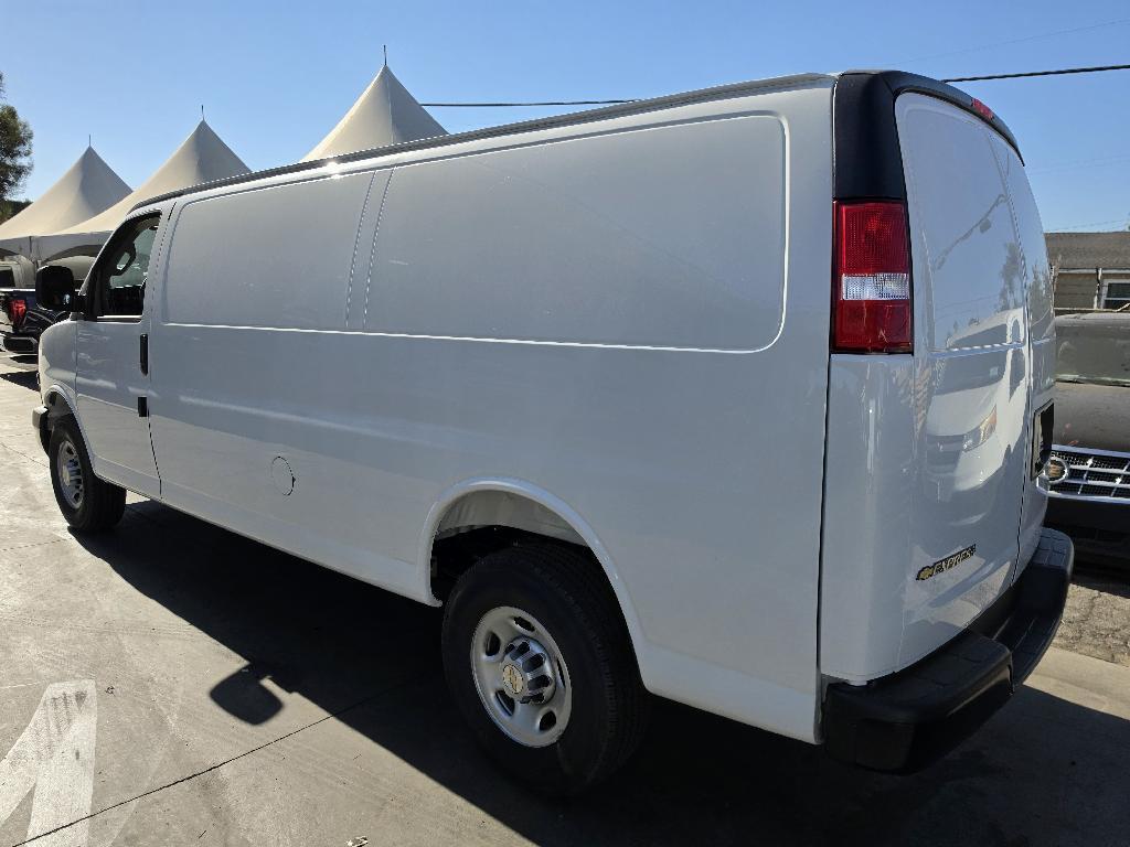 2026 Chevrolet EXPRESS G2500