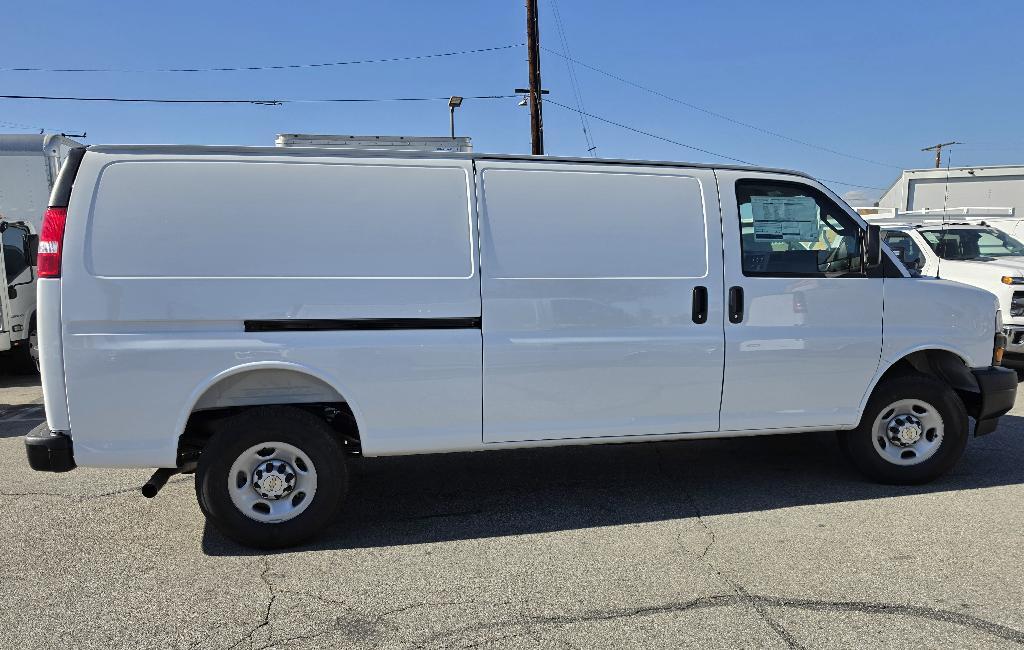 2026 Chevrolet EXPRESS G2500