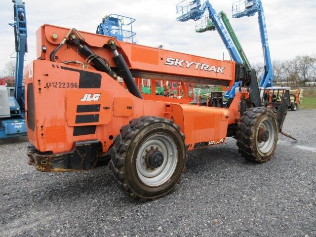 2016 SkyTrak 10054