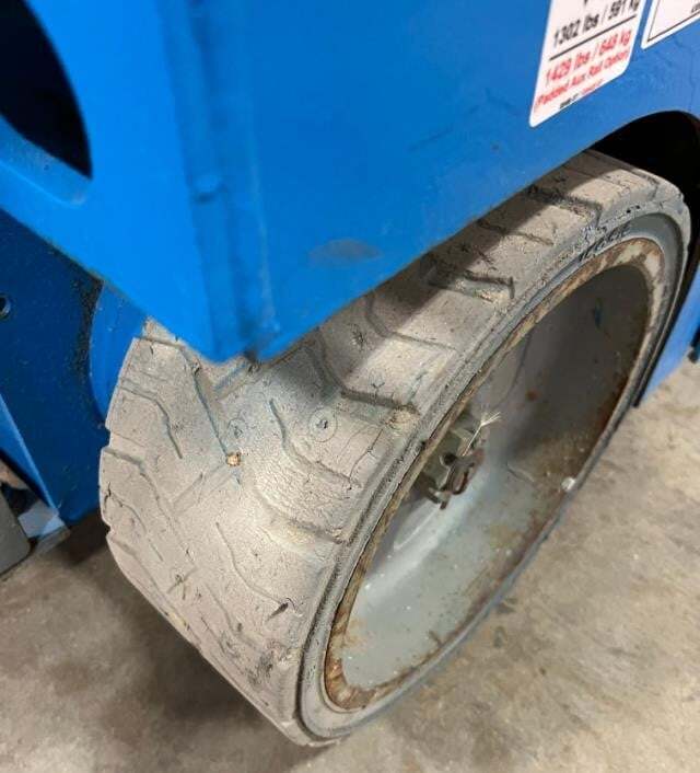 2017 Genie GS-1930