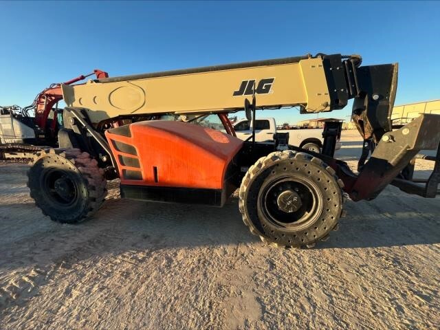 2018 JLG 1255