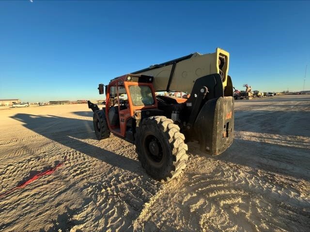 2018 JLG 1255