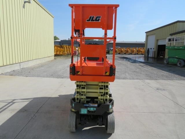 2025 JLG ES2632