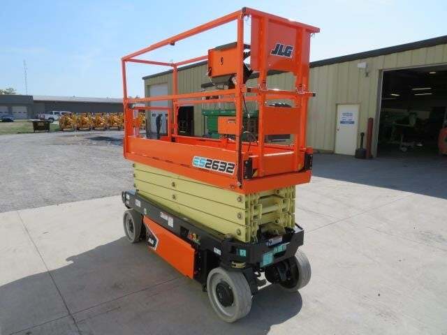 2025 JLG ES2632
