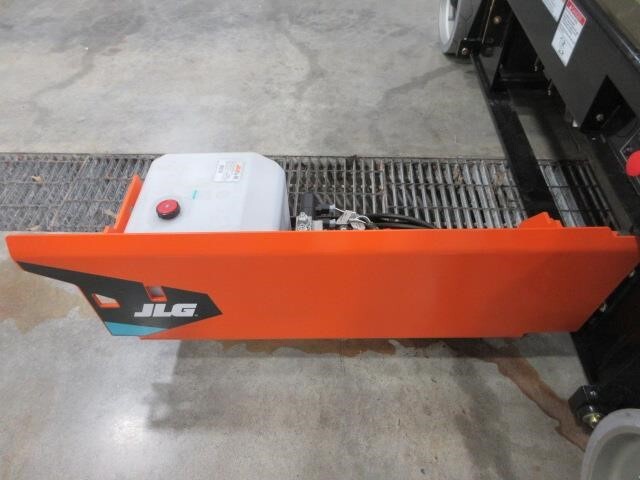 2025 JLG ES2632