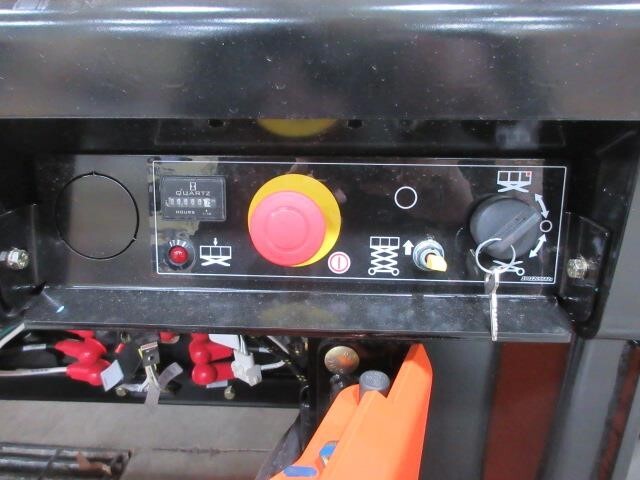 2025 JLG ES2632