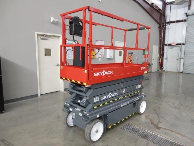 2025 Skyjack SJ3266E