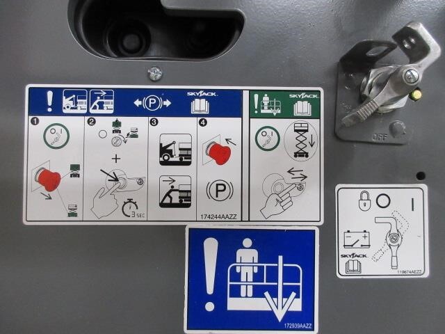2025 Skyjack SJ3266E