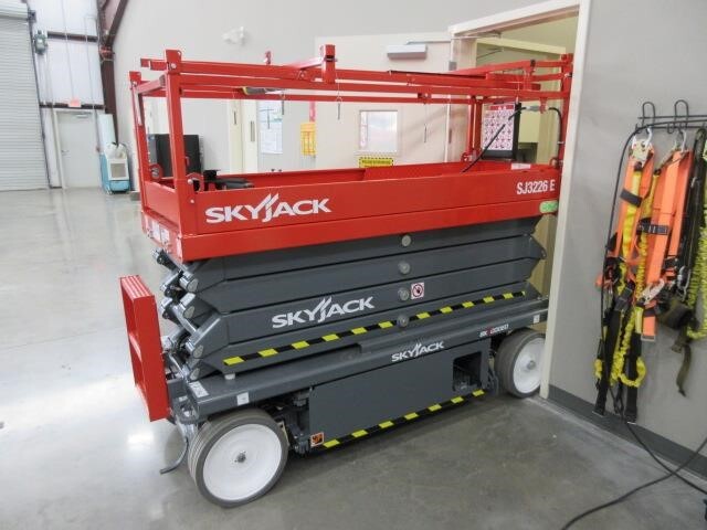 2025 Skyjack SJ3266E