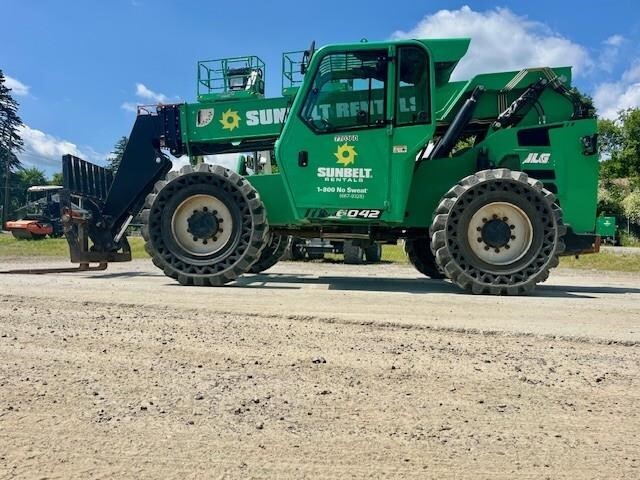 2015 SkyTrak 6042