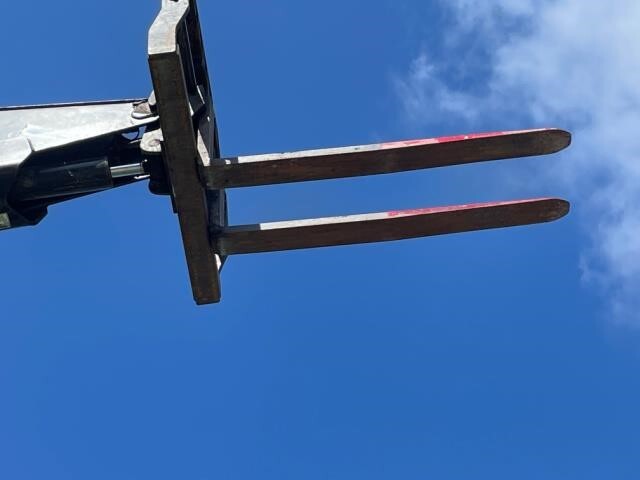 2016 SkyTrak 6042