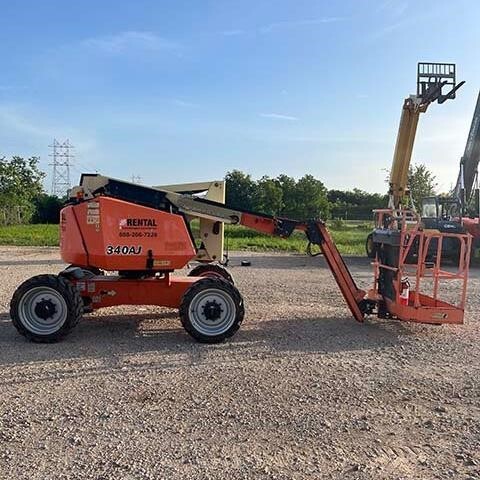2018 JLG 340AJ