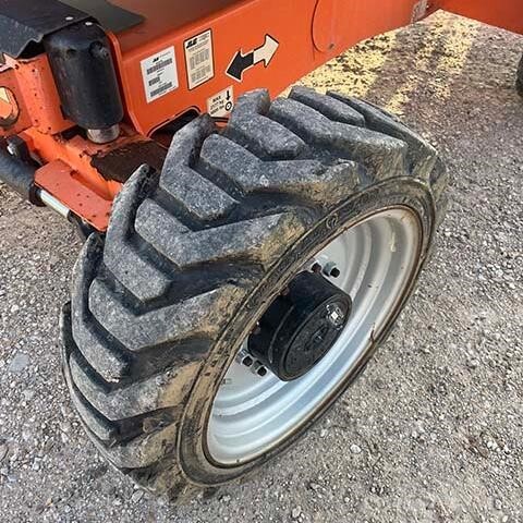 2018 JLG 340AJ