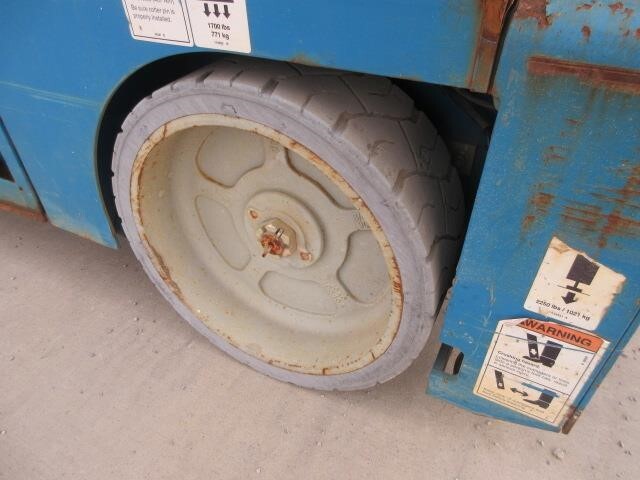 2016 Genie GS-3232