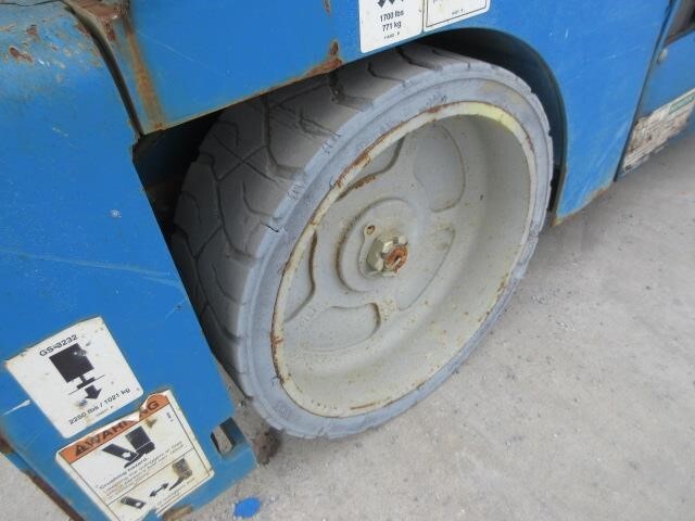 2016 Genie GS-3232