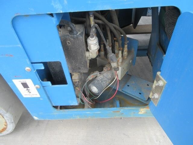 2016 Genie GS-3232