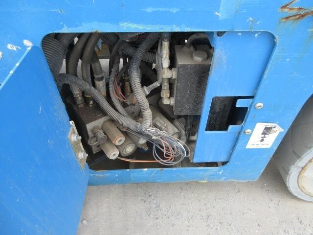 2016 Genie GS-3232