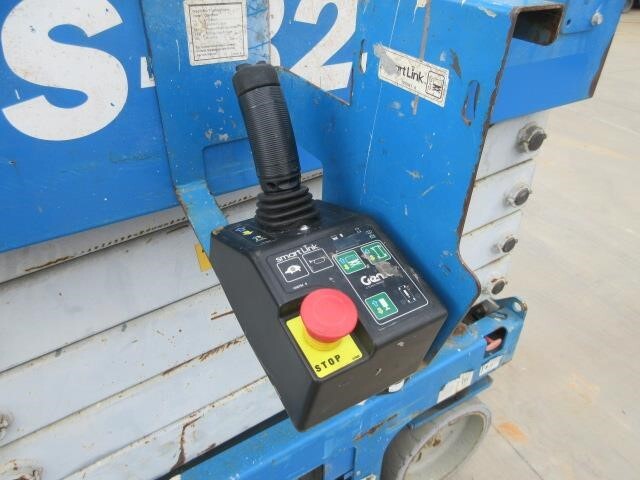 2016 Genie GS-3232