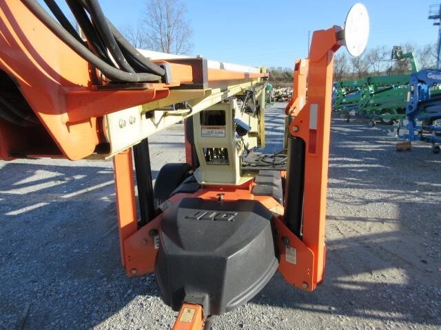 2017 JLG T500J