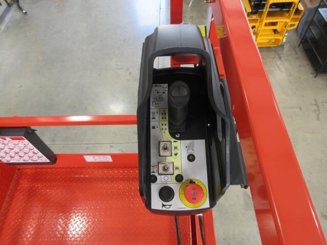2025 Skyjack SJ4740E
