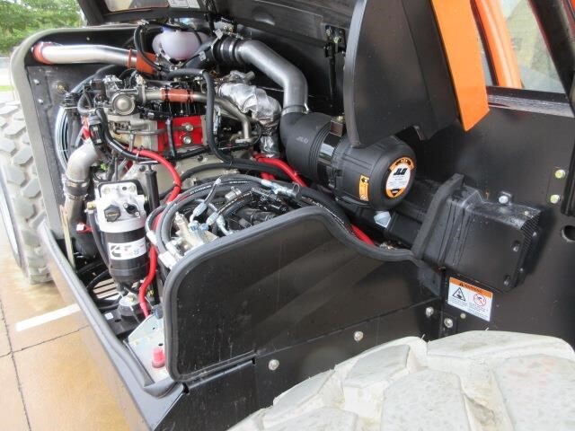 2025 JLG 943