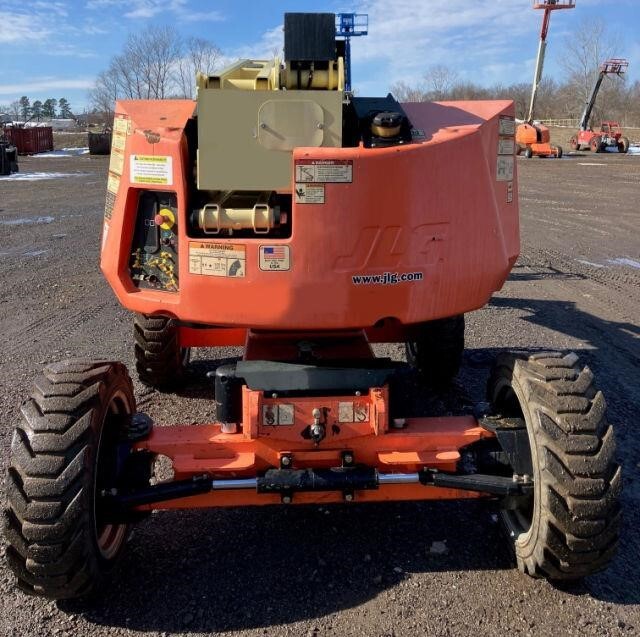 2018 JLG 340AJ