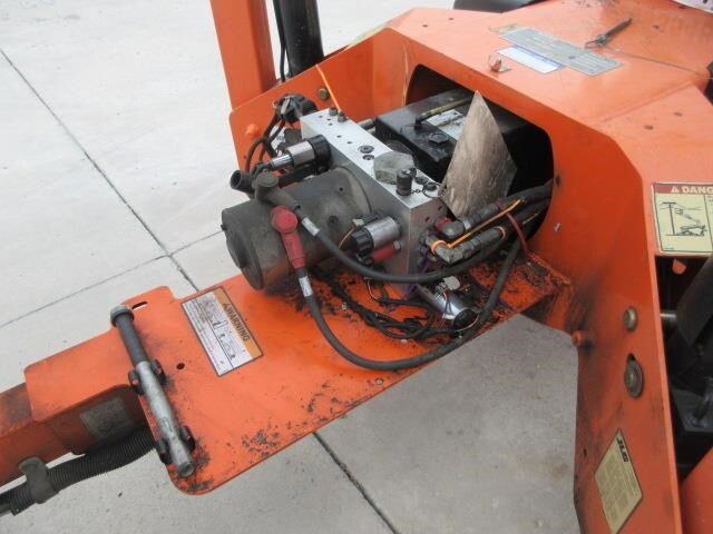 2018 JLG T350