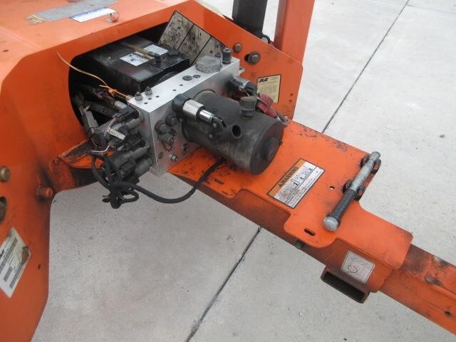 2018 JLG T350