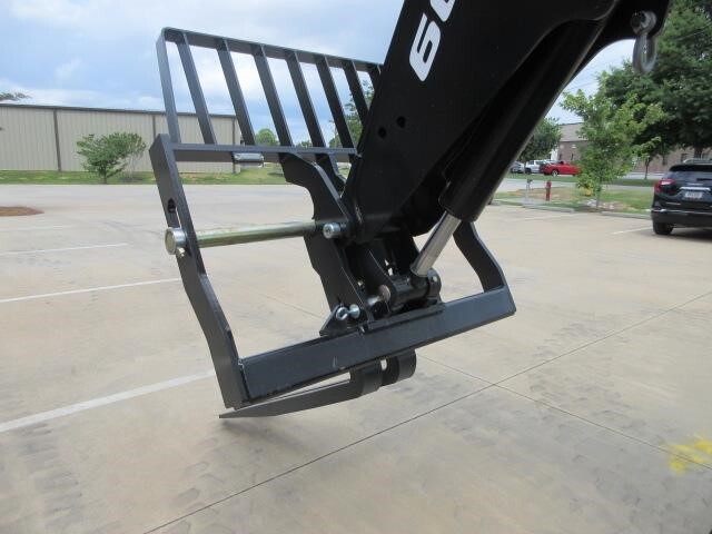 2025 SkyTrak 6042
