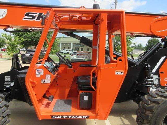 2025 SkyTrak 6042
