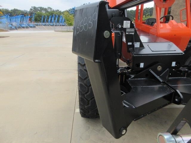 2025 SkyTrak 10054