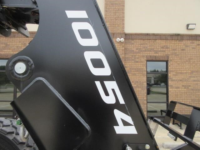 2025 SkyTrak 10054