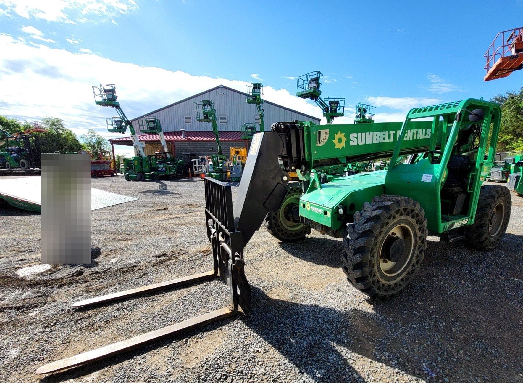 2016 SkyTrak 6042